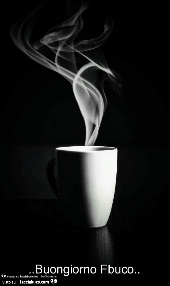 Caffè fumante. Buongiorno fbuco