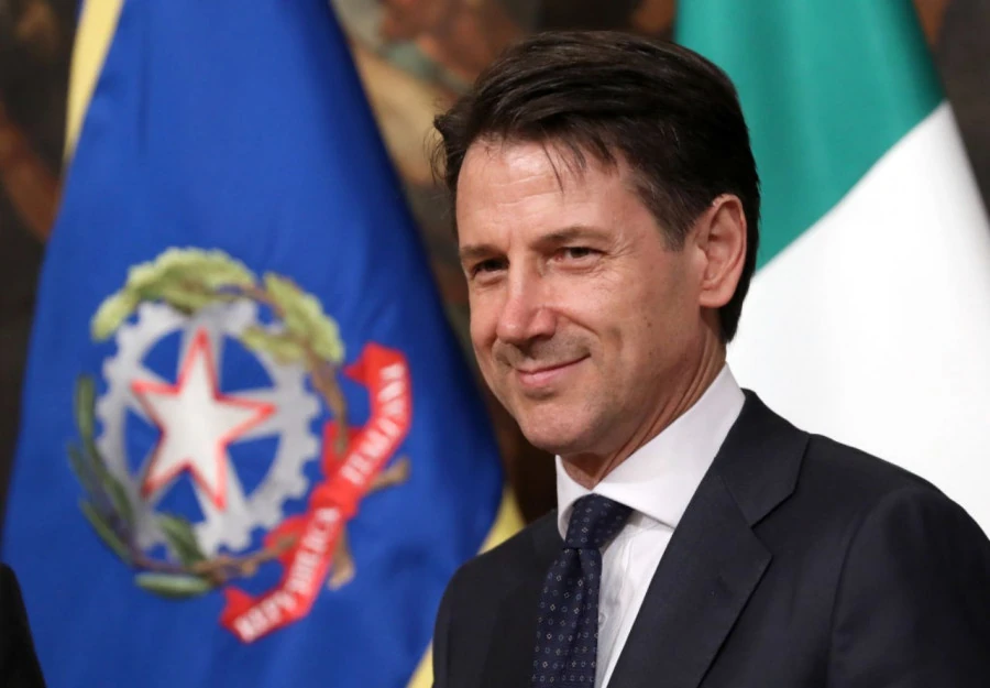 Un grido e una speranza: Conte ritorna con i DPCM
