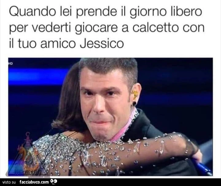 Quando lei prende il giorno libero per vederti giocare a calcetto